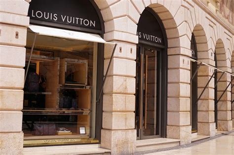 louis vuitton recrute